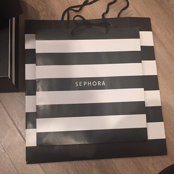 Sephora Gift box and medium bag - Picture 6 of 6